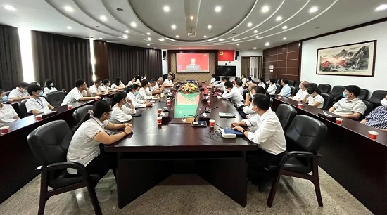 熱烈慶祝黨的二十大勝利召開 白云山潘高壽集中收看開幕盛況.jpg